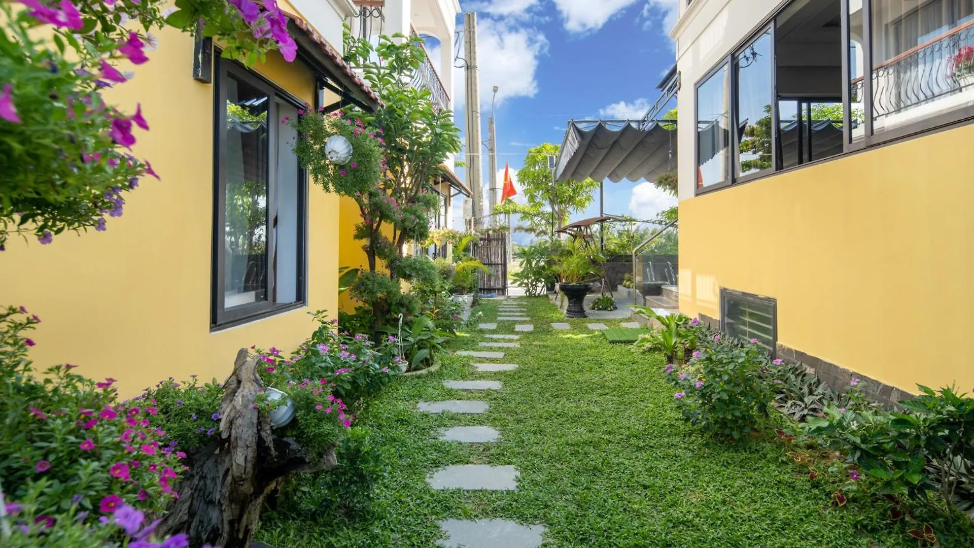 1 Stop Vivi An Bang Beach Hoi An Hotel