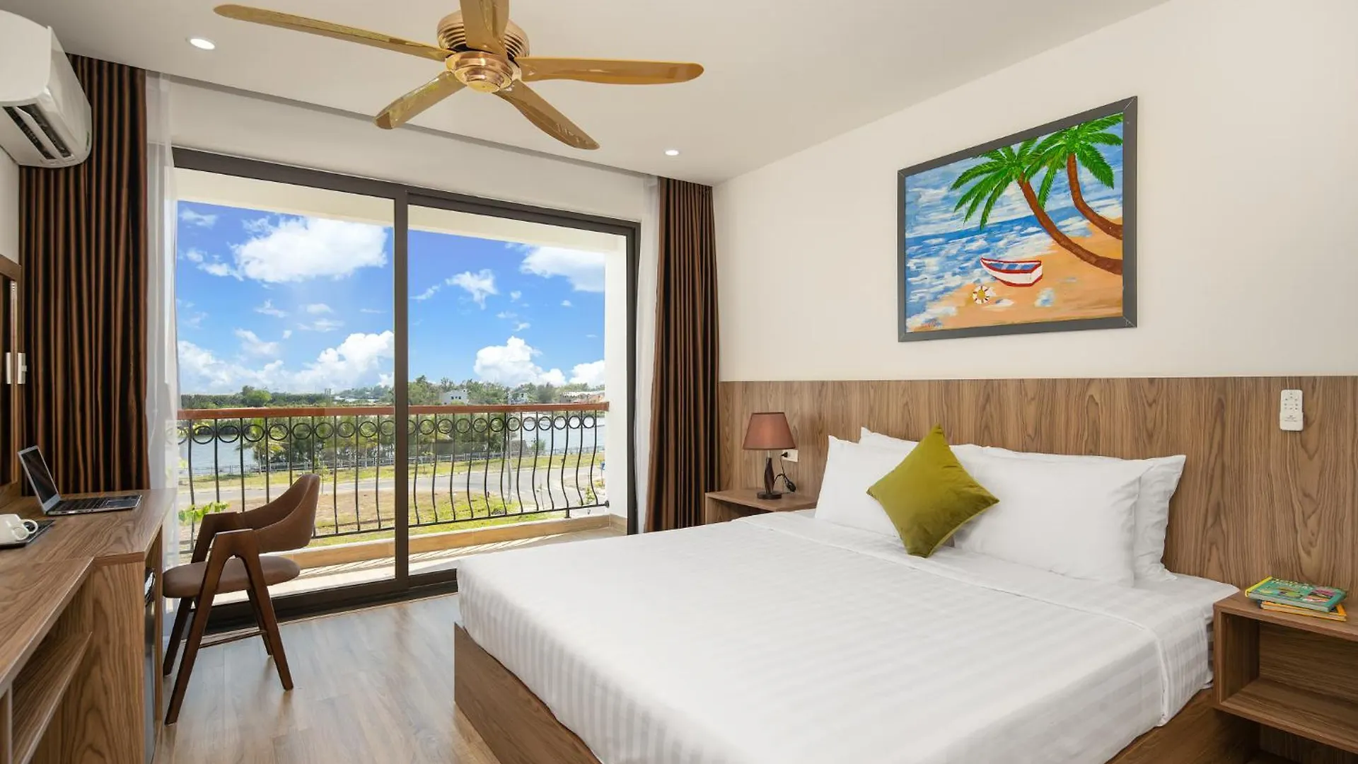1 Stop Vivi An Bang Beach Hoi An Hotel